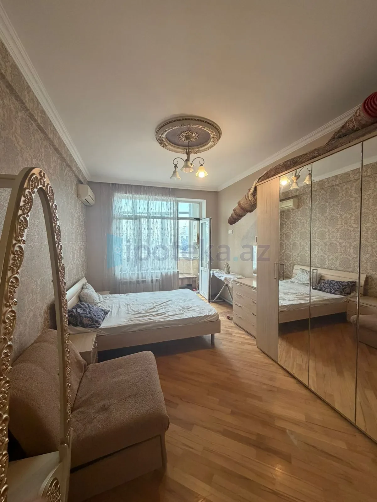 Satılır 3 otaqlı yeni tikili 105 m²