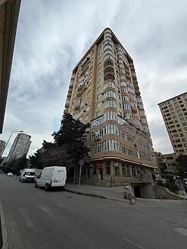 Satılır 3 otaqlı yeni tikili 105 m²