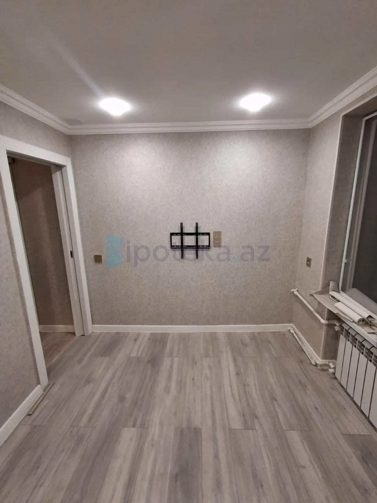 Satılır 2 otaqlı köhnə tikili 40 m²