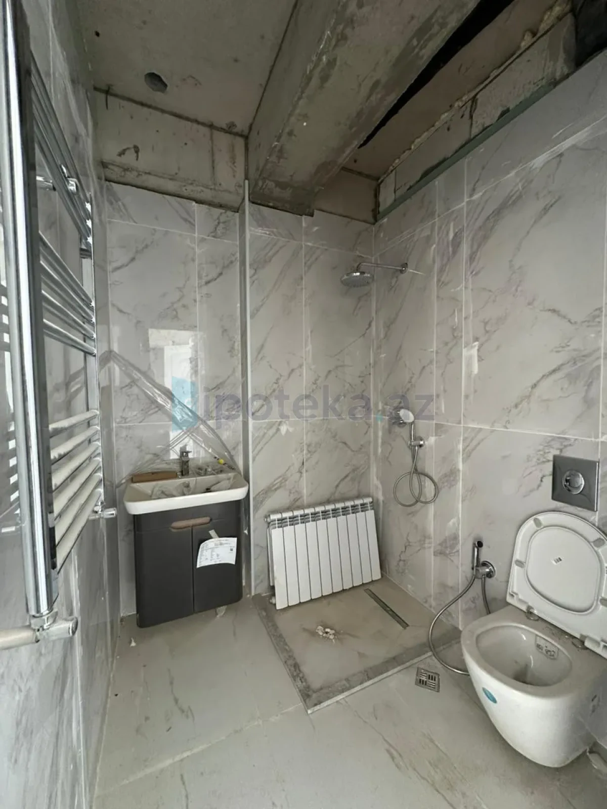 Satılır 3 otaqlı yeni tikili 97 m²
