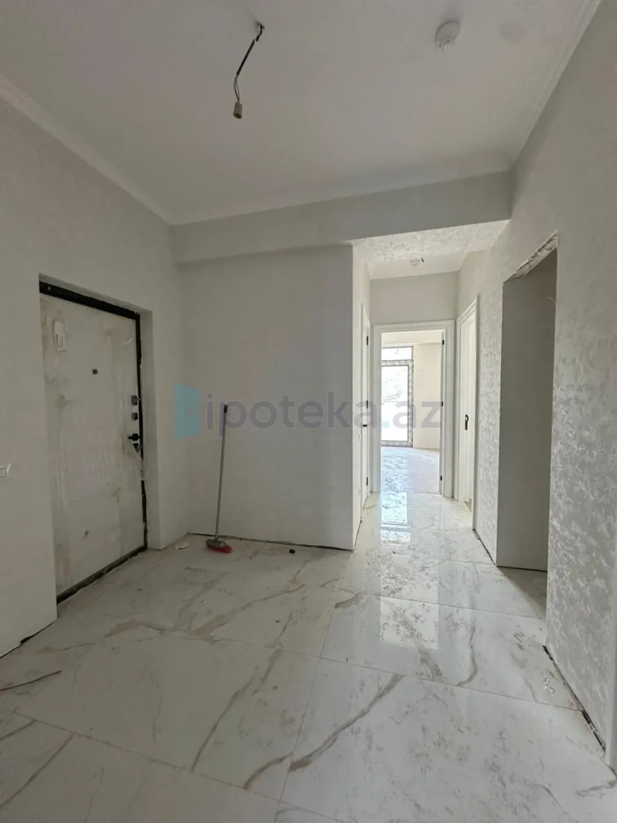 Satılır 3 otaqlı yeni tikili 97 m²