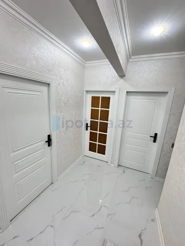 Satılır 3 otaqlı köhnə tikili 90 m²