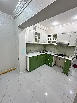 Satılır 3 otaqlı köhnə tikili 90 m²