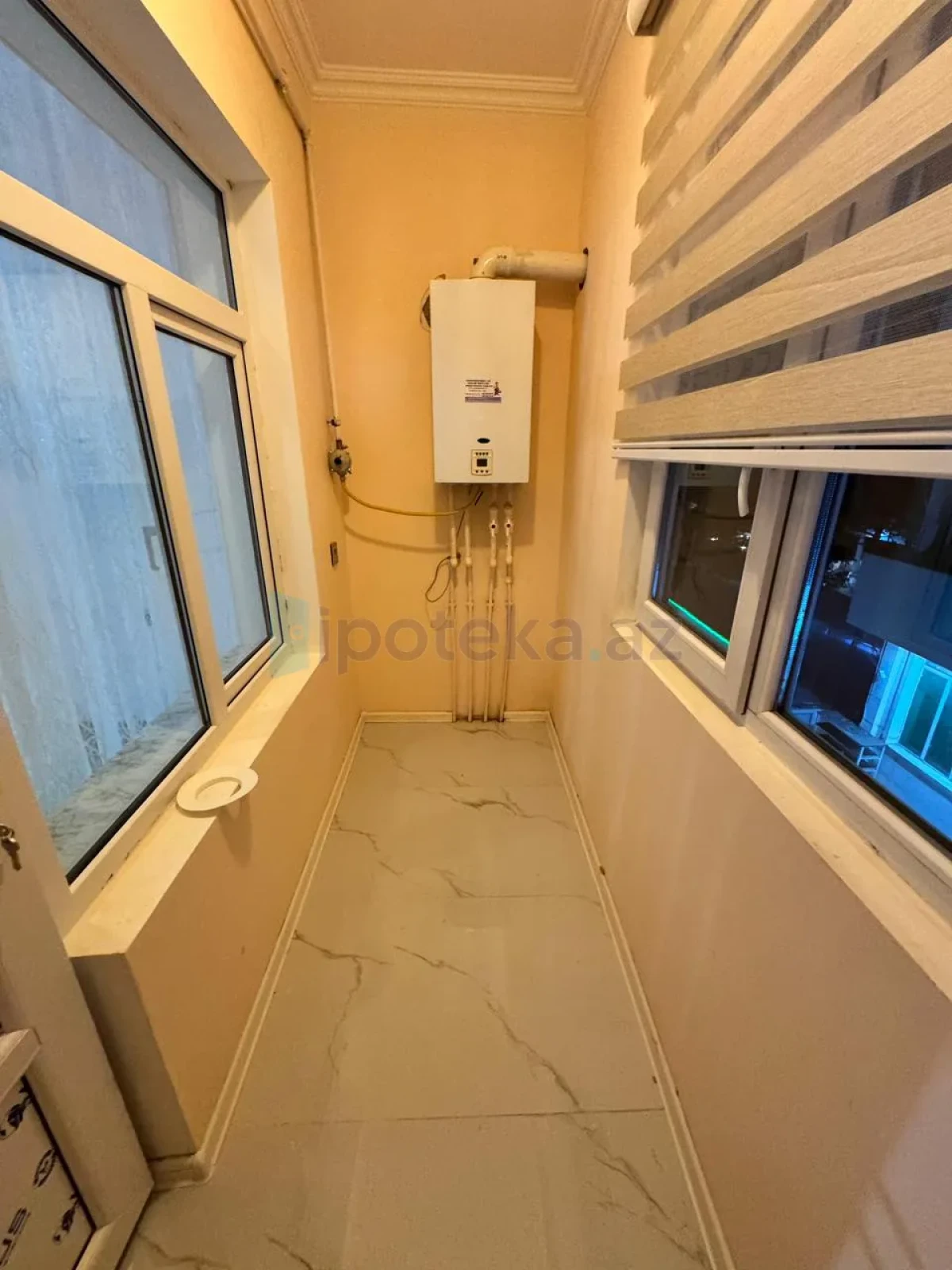 Satılır 3 otaqlı köhnə tikili 90 m²