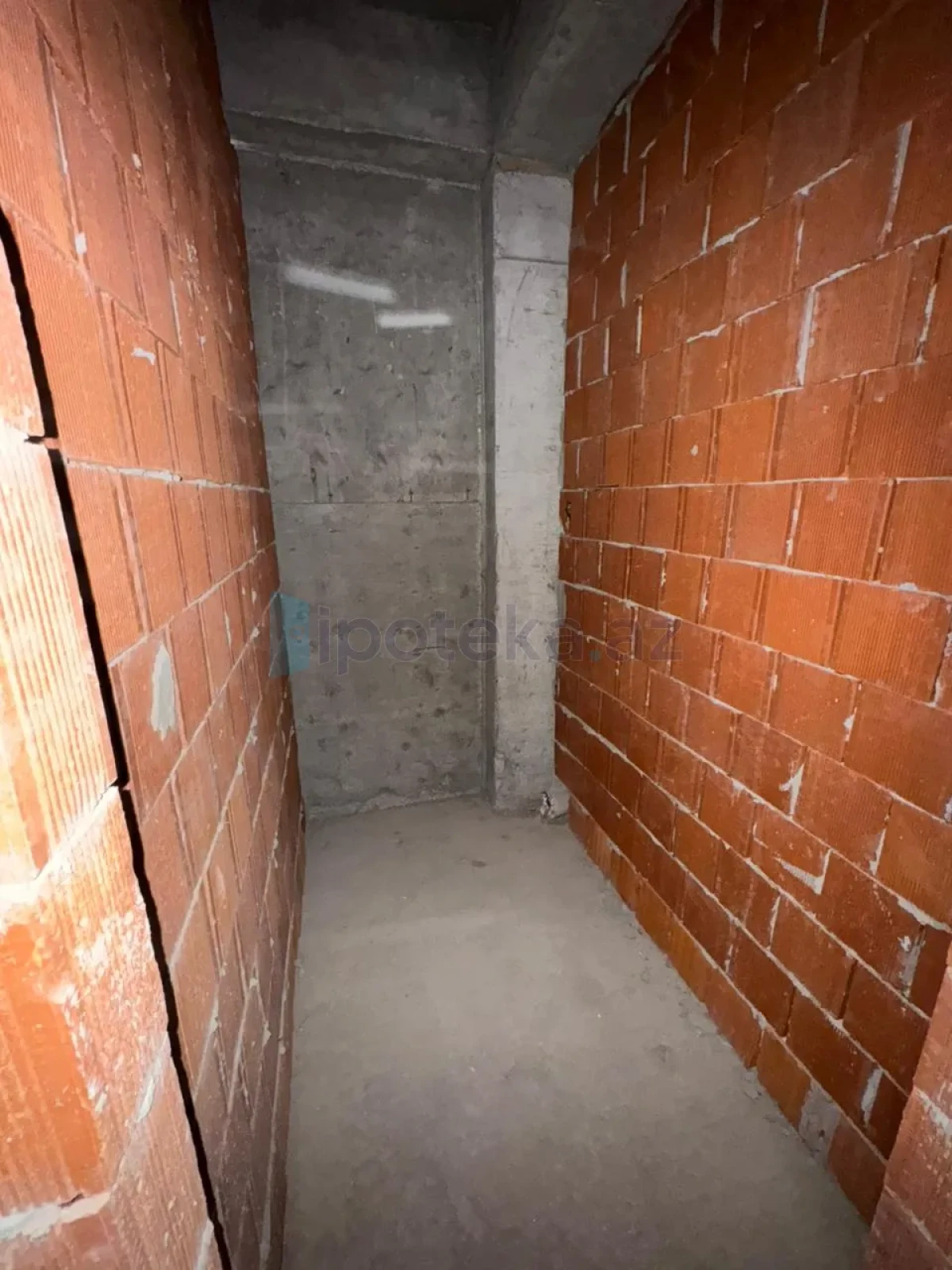 Satılır 2 otaqlı yeni tikili 93 m²