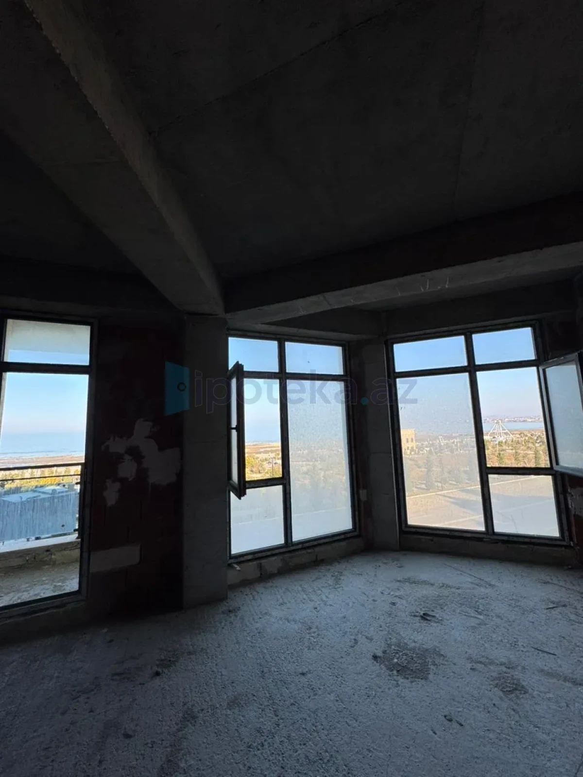 Satılır 2 otaqlı yeni tikili 93 m²