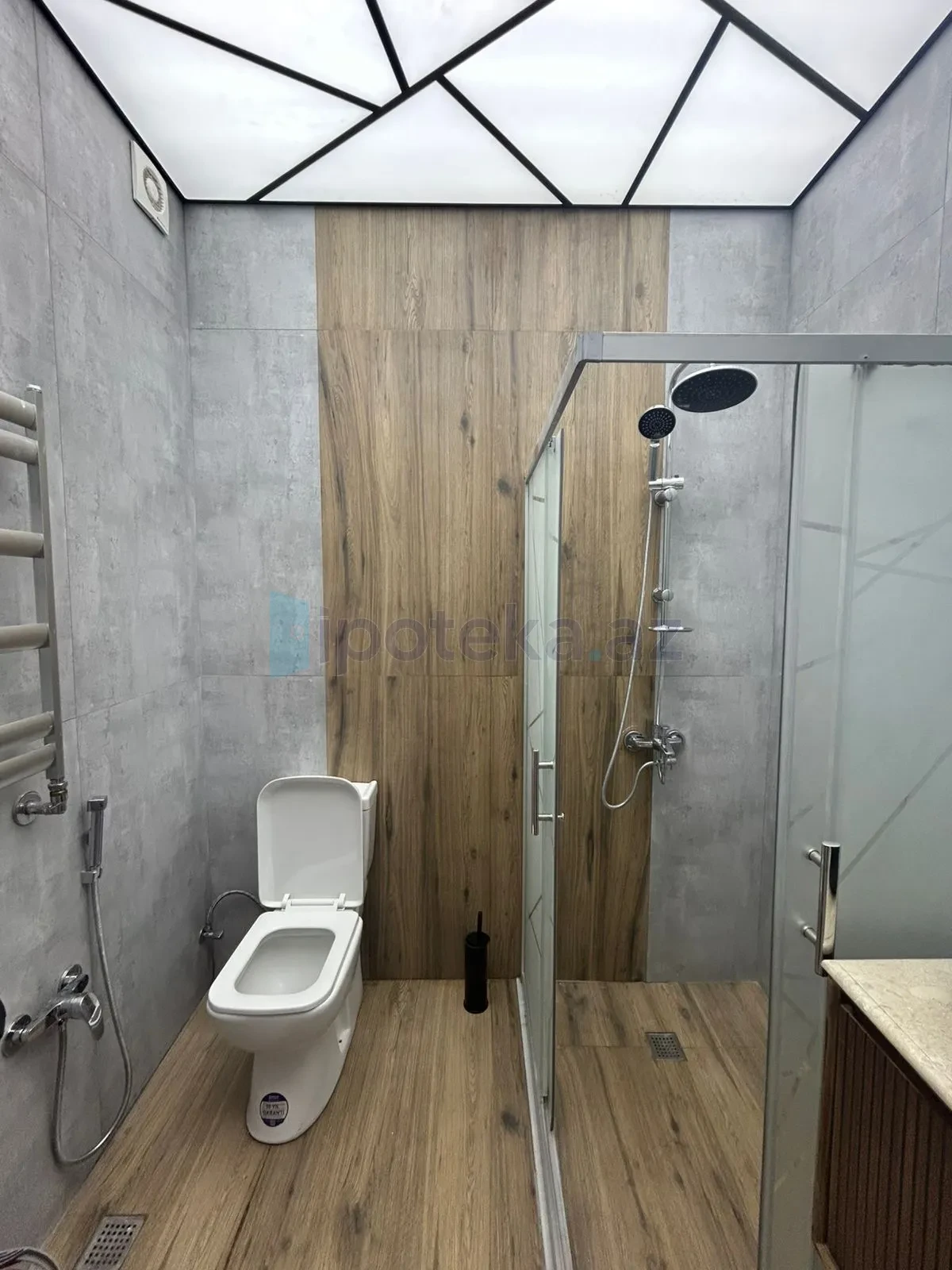 Satılır 2 otaqlı yeni tikili 56 m²