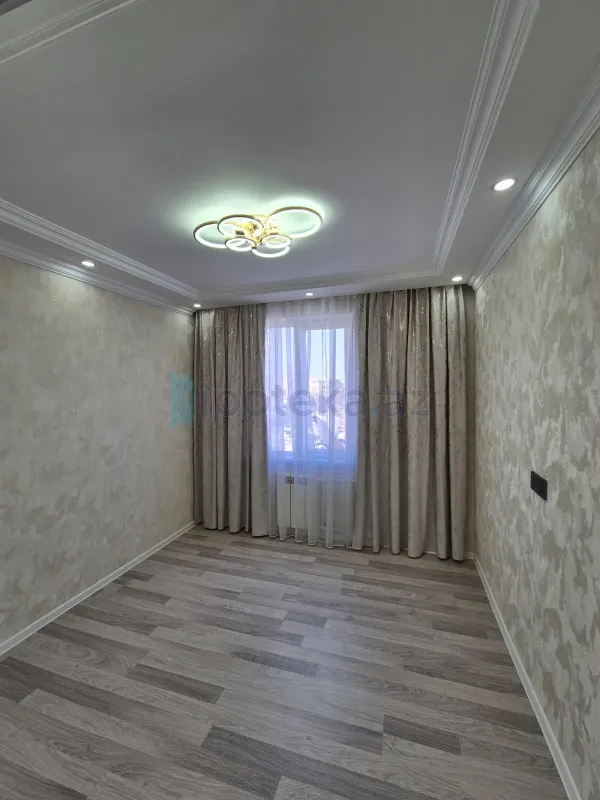 Satılır 2 otaqlı köhnə tikili 35 m²