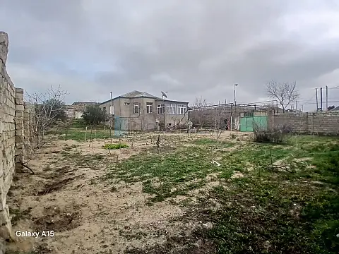 Satılır 5 otaqlı həyət evi 120 m²