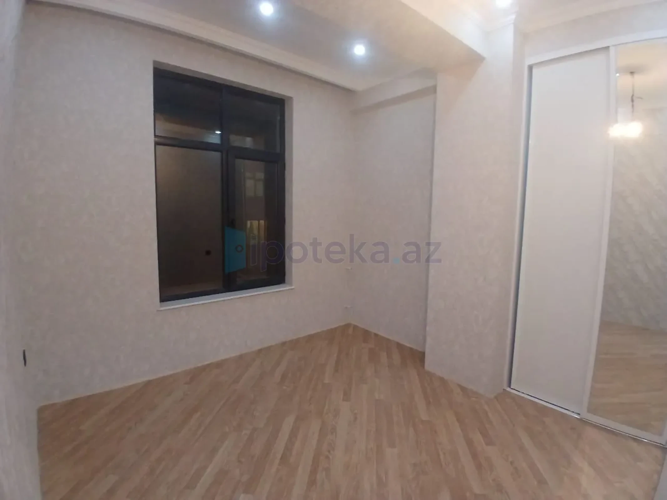 Satılır 3 otaqlı yeni tikili 92 m²