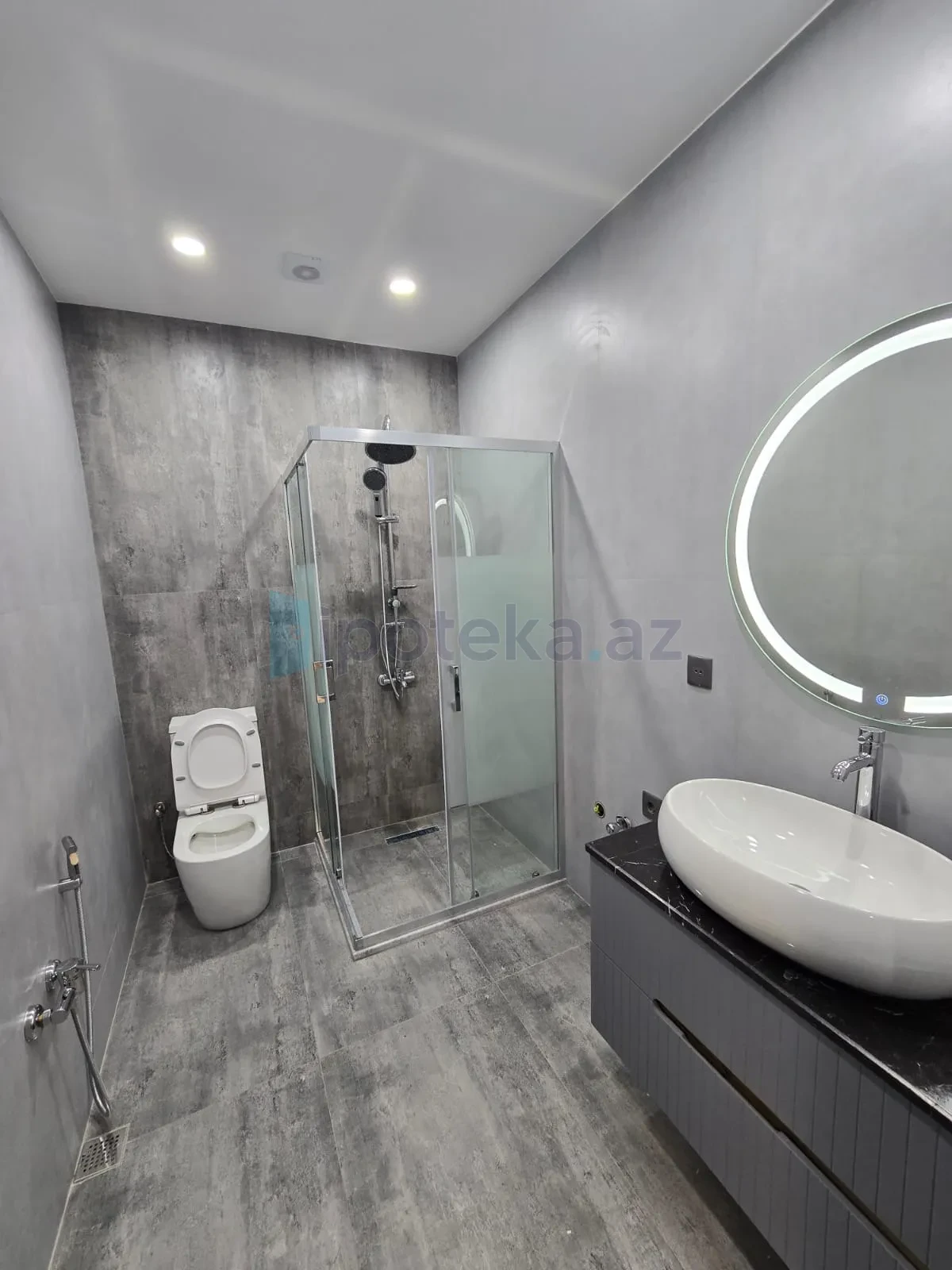 Satılır 2 otaqlı yeni tikili 85 m²