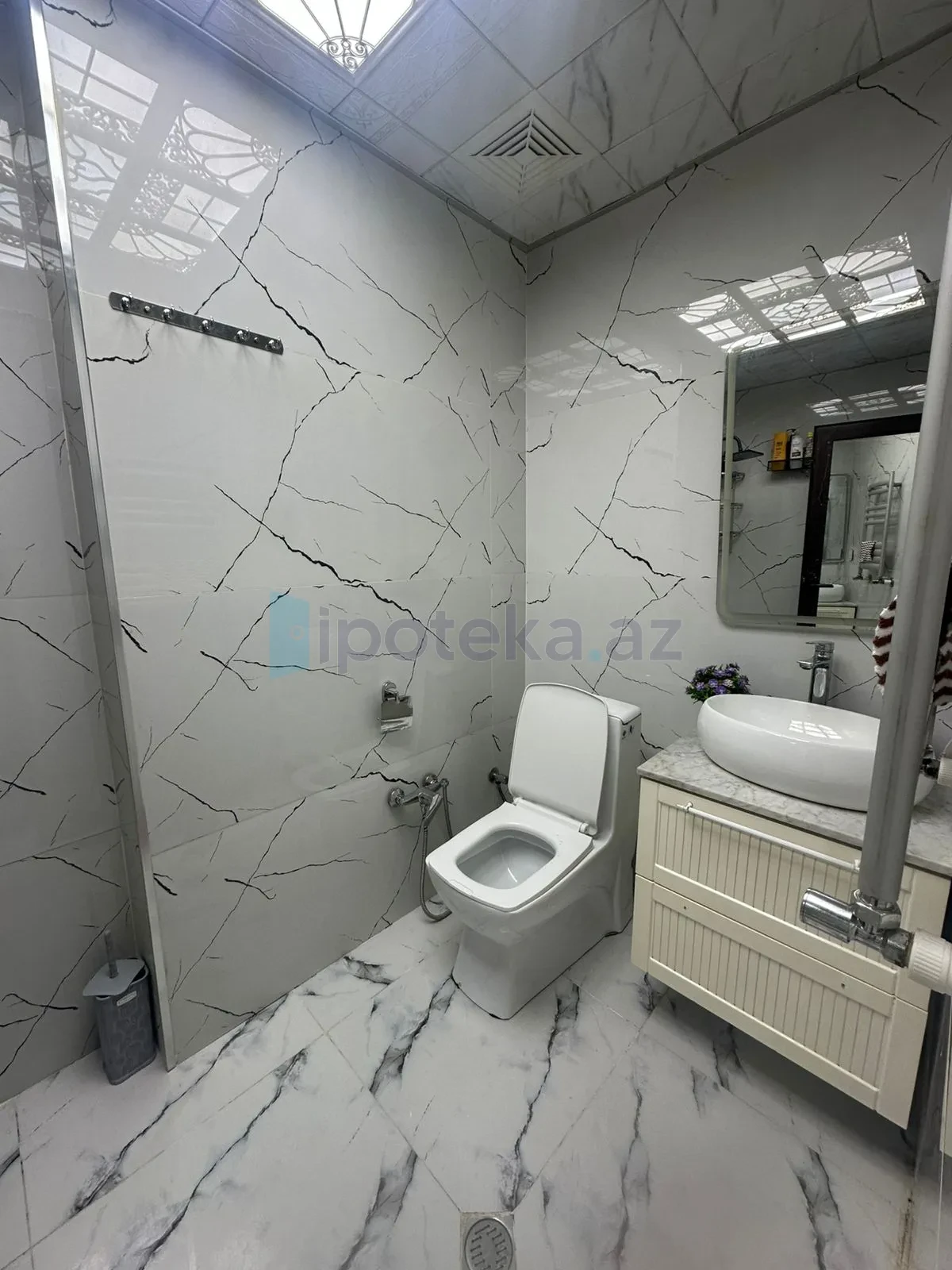 Satılır 3 otaqlı yeni tikili 67 m²