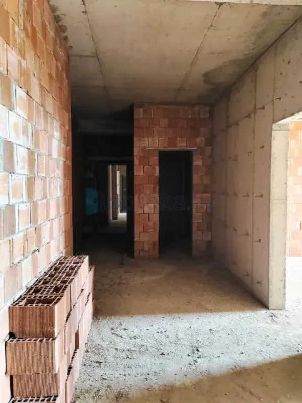 Satılır 4 otaqlı yeni tikili 143 m²