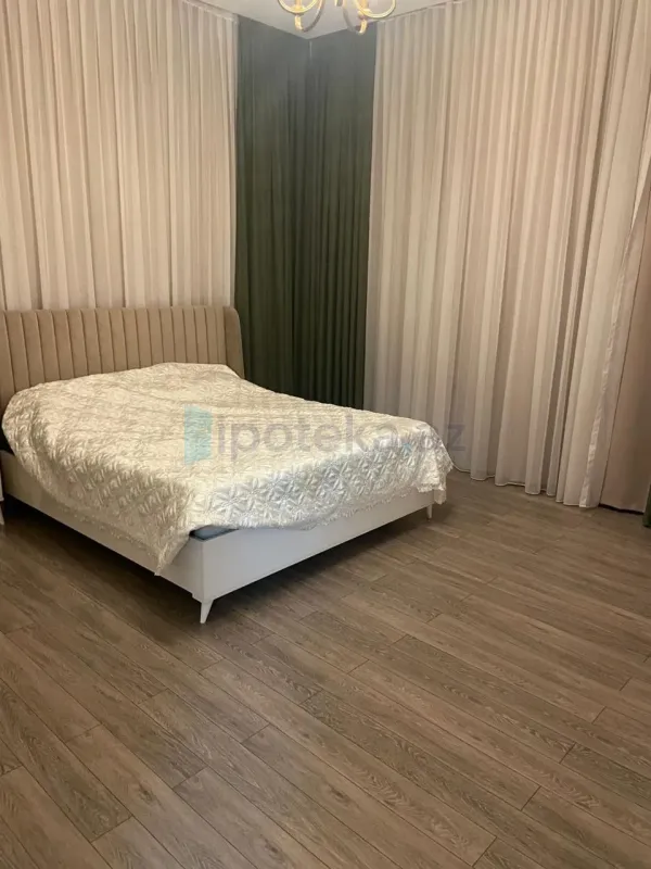 Satılır 5 otaqlı həyət evi 171 m²