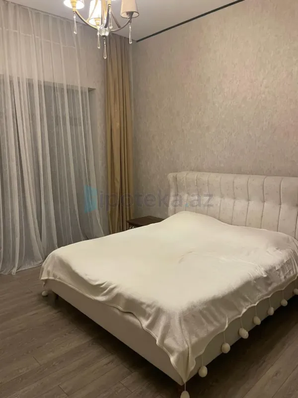 Satılır 5 otaqlı həyət evi 171 m²