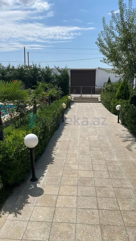 Satılır 5 otaqlı həyət evi 171 m²