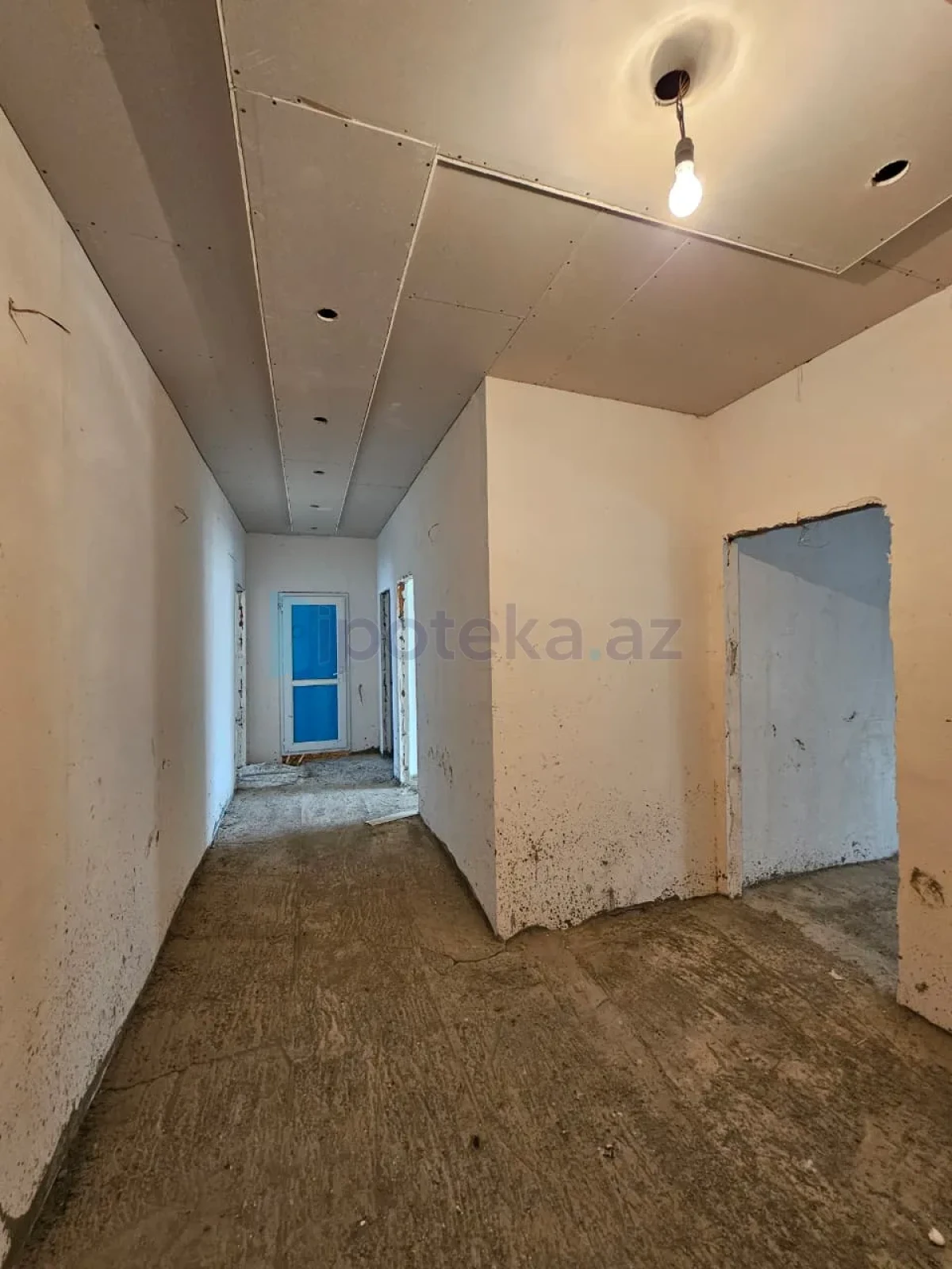 Satılır 3 otaqlı yeni tikili 82 m²