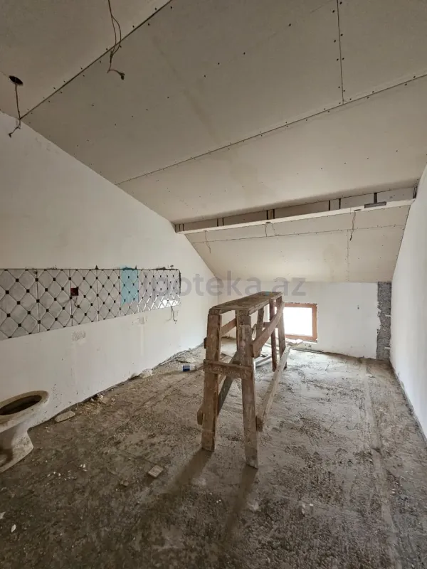 Satılır 3 otaqlı yeni tikili 82 m²