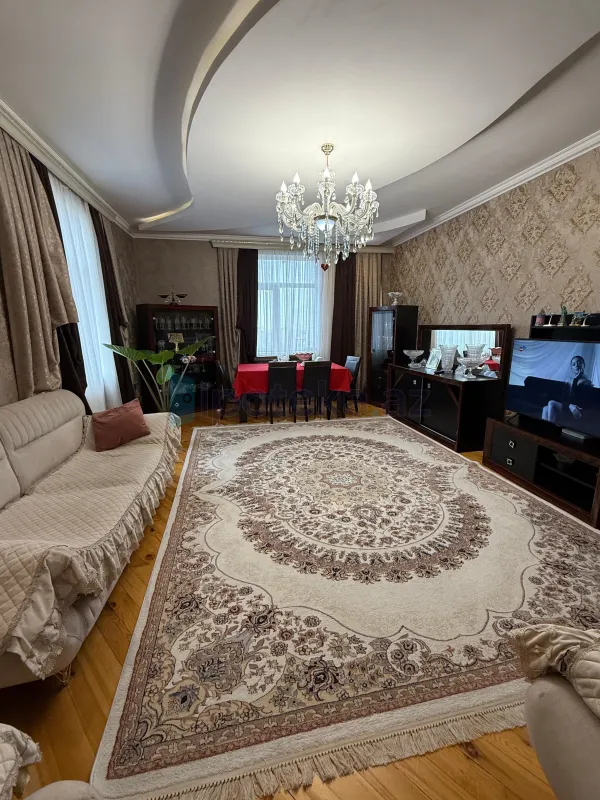 Satılır 3 otaqlı yeni tikili 108 m²