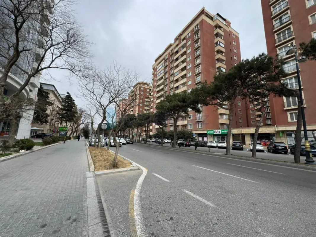 Satılır 4 otaqlı yeni tikili 224 m²