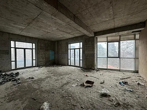 Satılır 4 otaqlı yeni tikili 224 m²