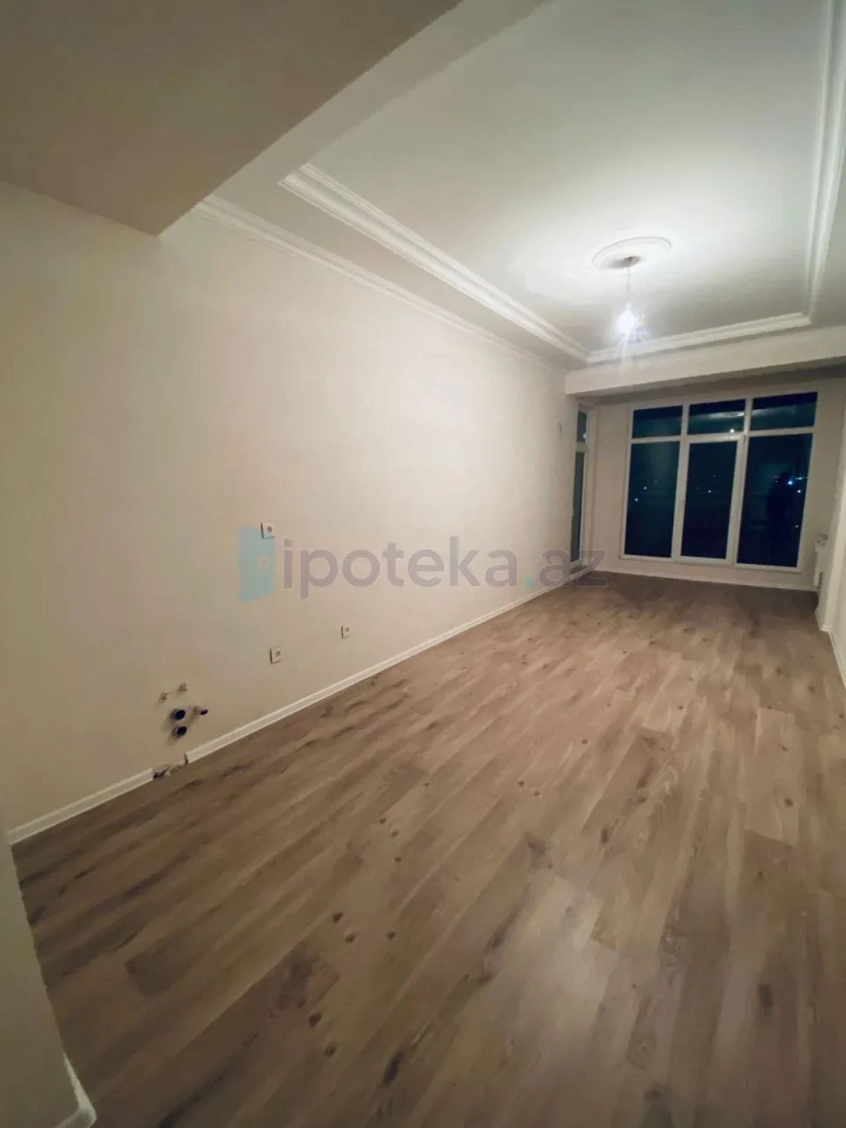 Satılır 2 otaqlı yeni tikili 74 m²