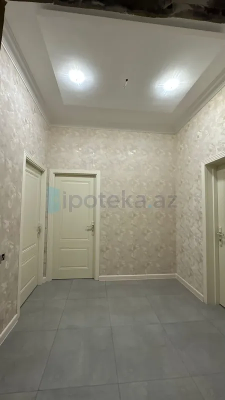 Satılır 2 otaqlı yeni tikili 68 m²