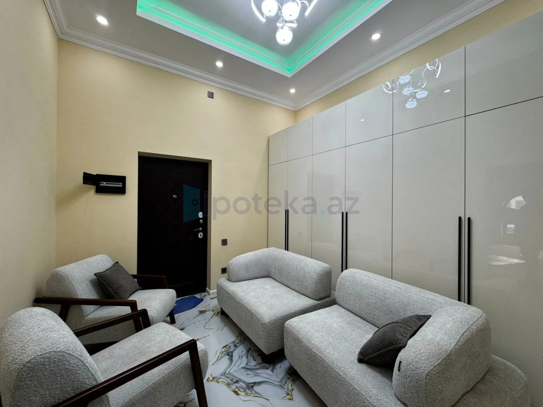 Satılır 2 otaqlı yeni tikili 85 m²