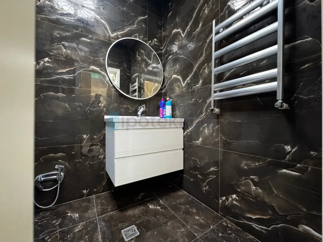 Satılır 2 otaqlı yeni tikili 85 m²