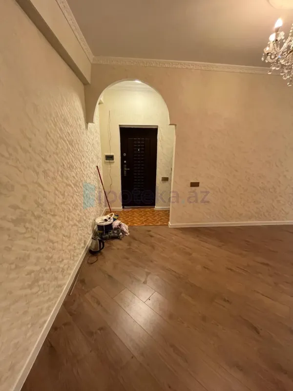 Satılır 2 otaqlı yeni tikili 70 m²