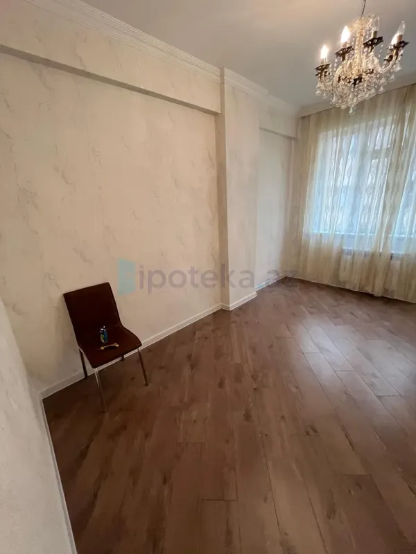 Satılır 2 otaqlı yeni tikili 70 m²