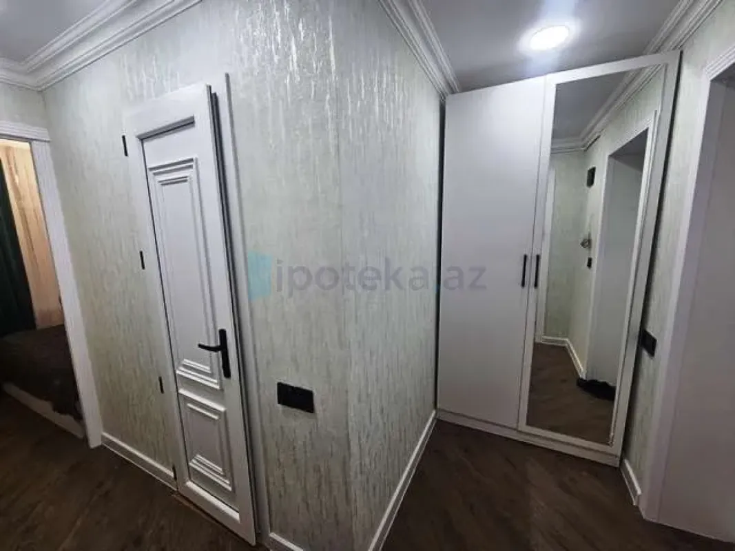 Satılır 2 otaqlı köhnə tikili 35 m²