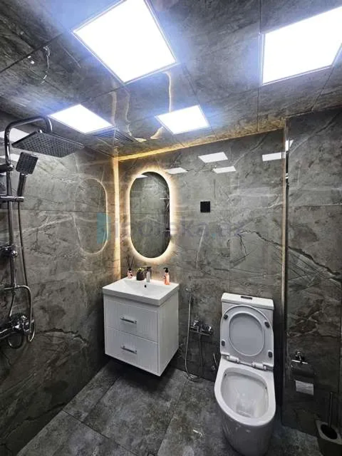 Satılır 2 otaqlı köhnə tikili 35 m²