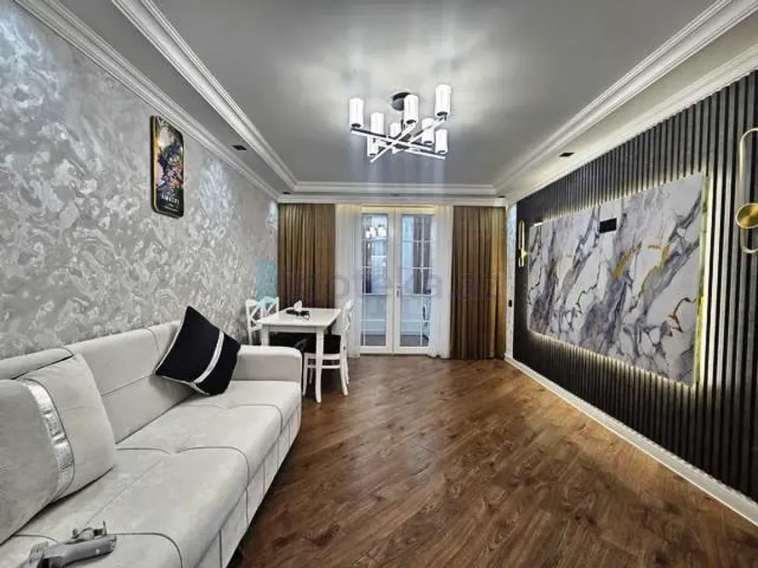 Satılır 2 otaqlı köhnə tikili 35 m²