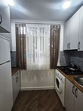 Satılır 2 otaqlı köhnə tikili 35 m²