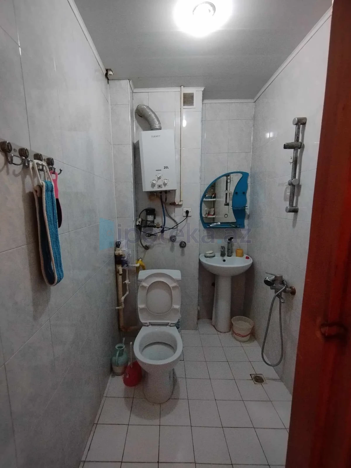 Satılır 2 otaqlı köhnə tikili 45 m²