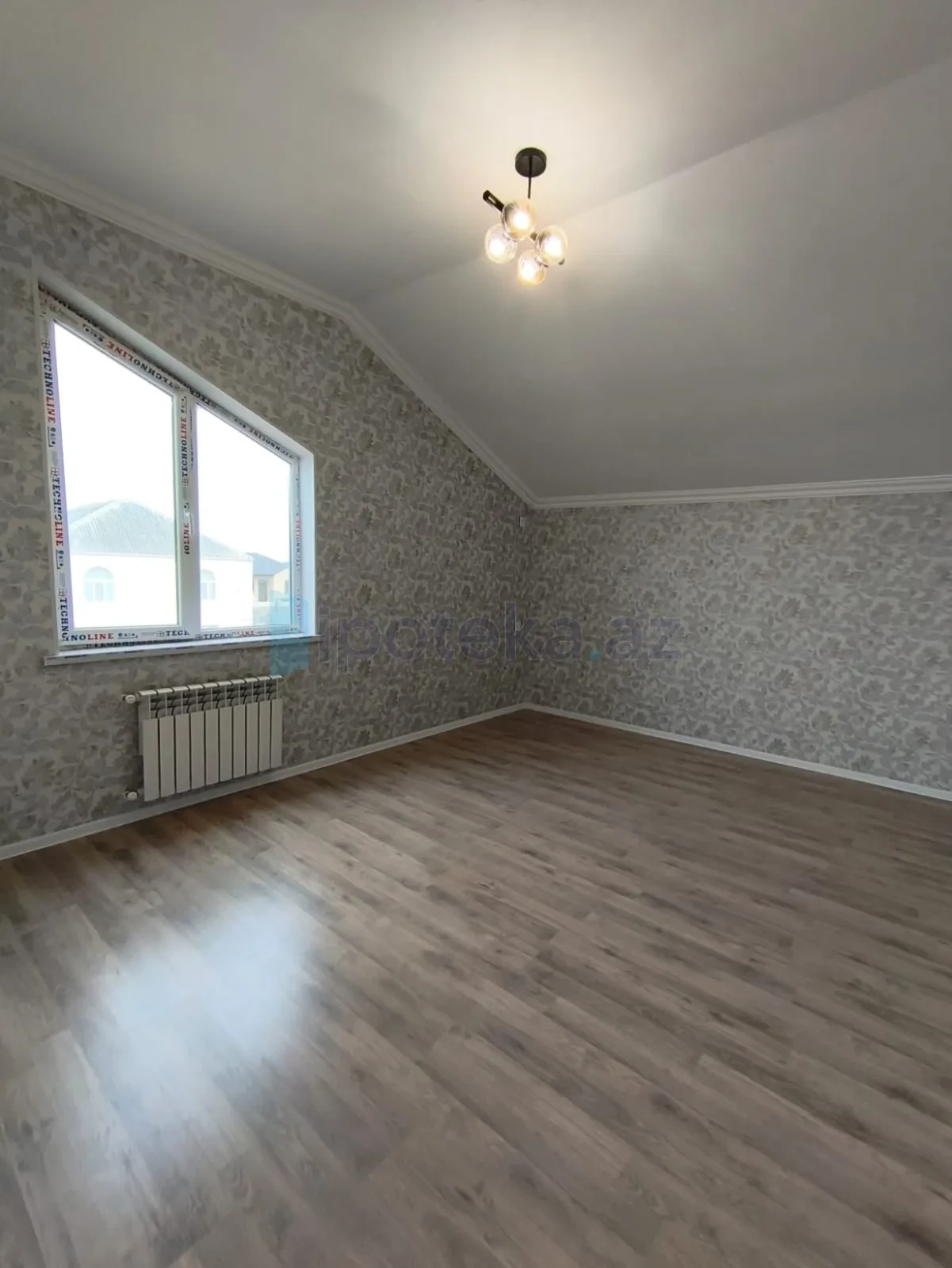 Satılır 6 otaqlı həyət evi 250 m²