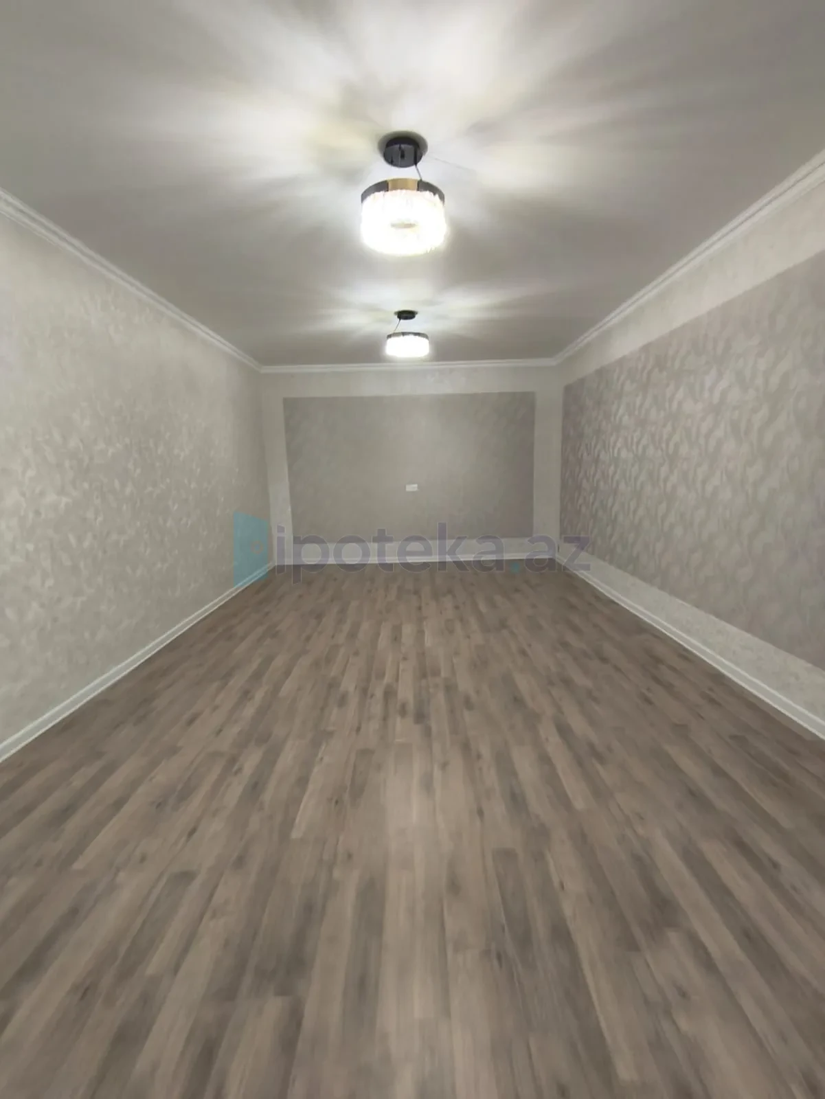 Satılır 6 otaqlı həyət evi 250 m²