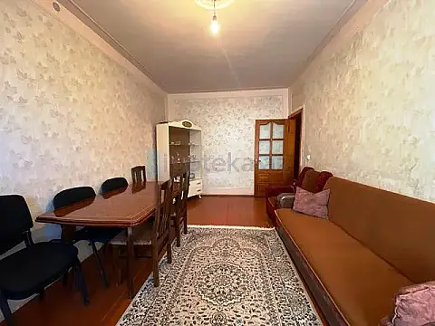 Satılır 3 otaqlı köhnə tikili 80 m²