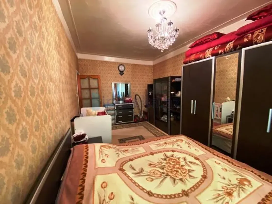 Satılır 3 otaqlı köhnə tikili 80 m²