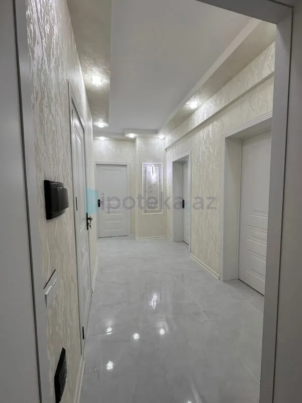 Satılır 3 otaqlı yeni tikili 61 m²