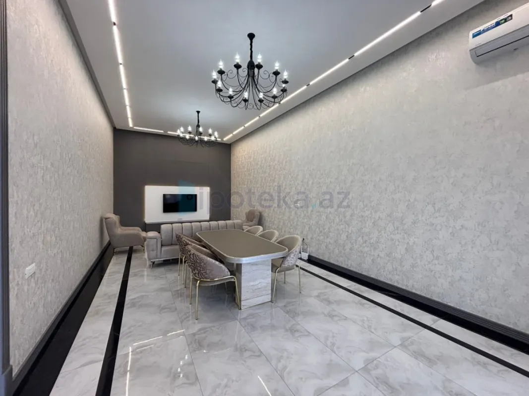 Satılır 4 otaqlı mənzil 200 m²