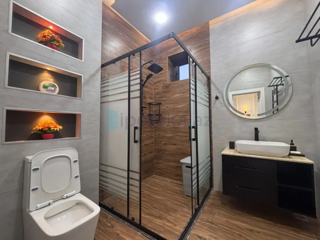 Satılır 4 otaqlı mənzil 150 m²