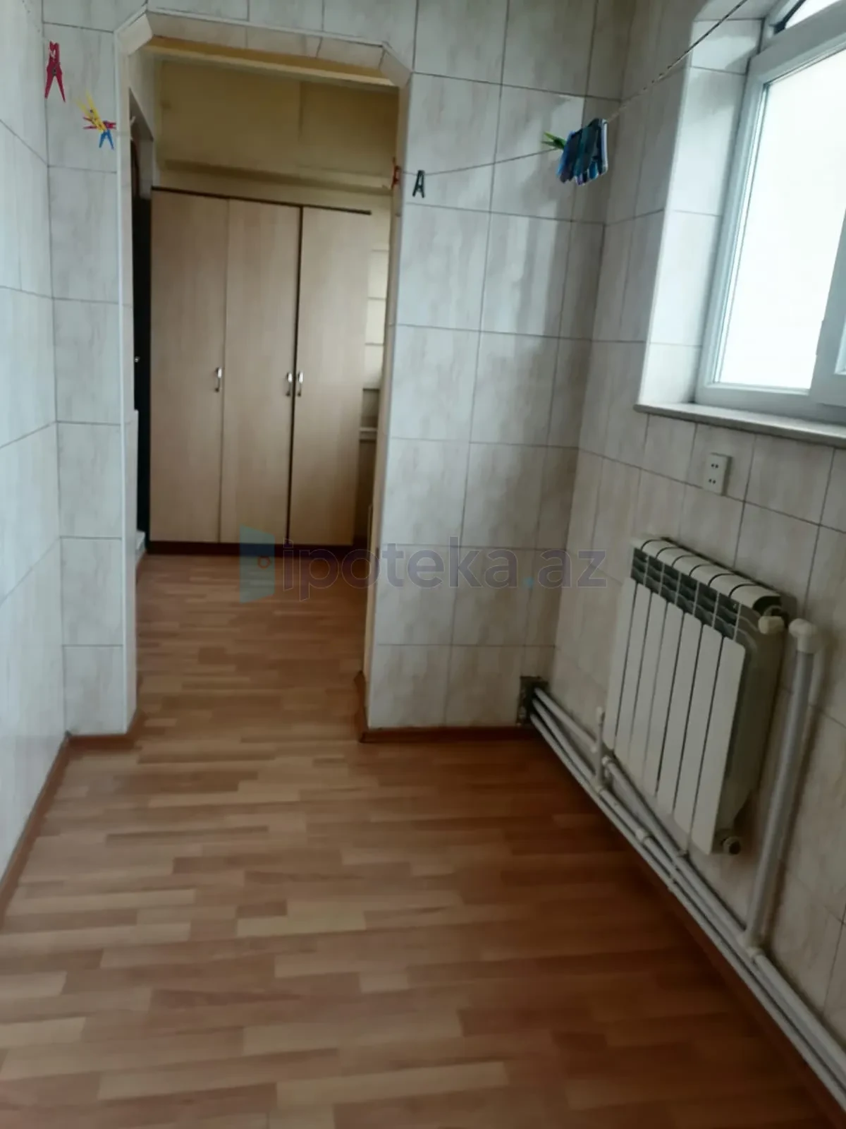 Satılır 2 otaqlı köhnə tikili 70 m²