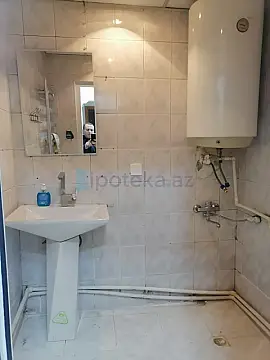 Satılır 2 otaqlı köhnə tikili 70 m²