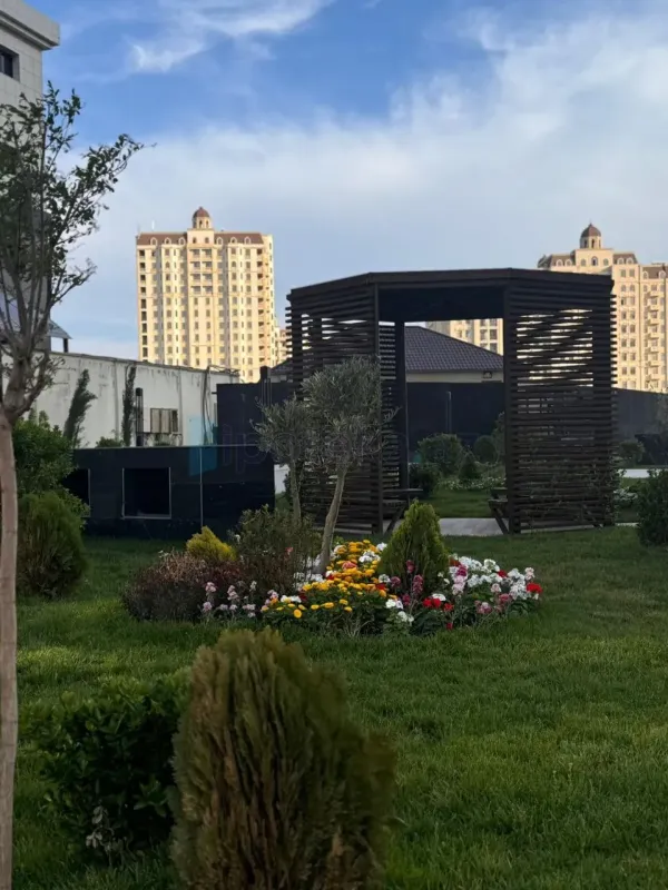 Satılır 2 otaqlı yeni tikili 107 m²