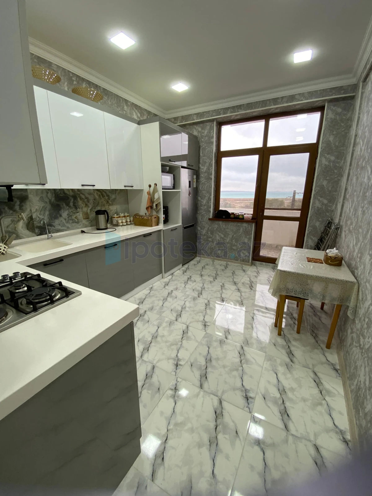 Satılır 3 otaqlı yeni tikili 92 m²