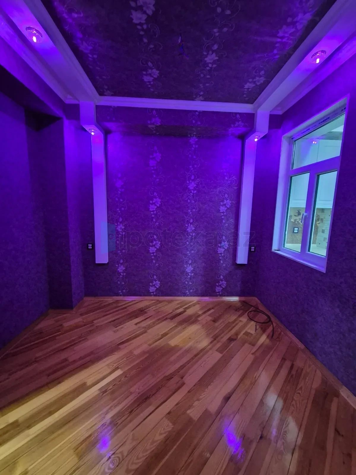 Satılır 3 otaqlı yeni tikili 75 m²