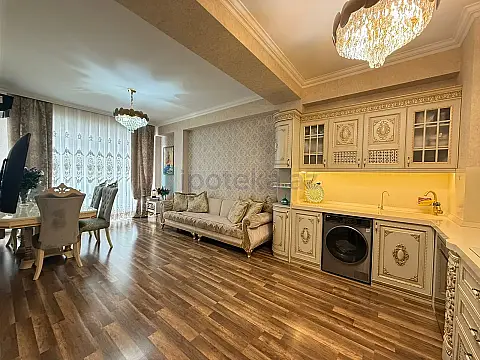Satılır 3 otaqlı yeni tikili 72 m²