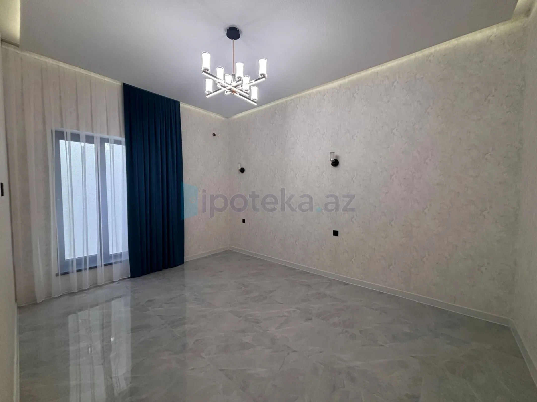 Satılır 4 otaqlı mənzil 155 m²